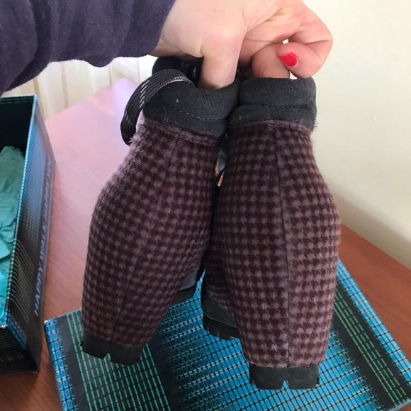 Boots by Custo Barcelona - Picture 3 of 5